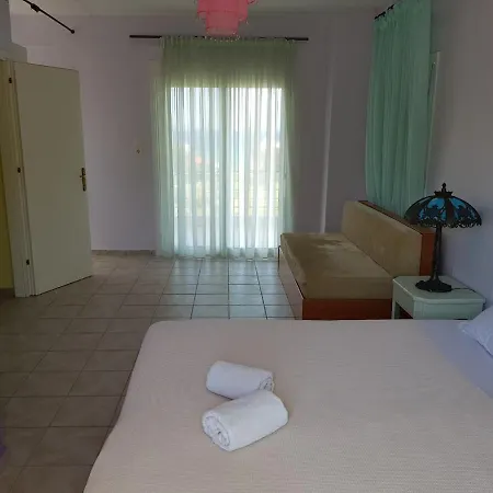 Holiday home Stellas House Polychrono